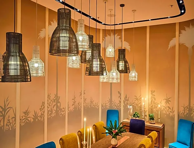 The Drayton Hotel Savannah, Curio Collection by Hilton hotel detail image 3