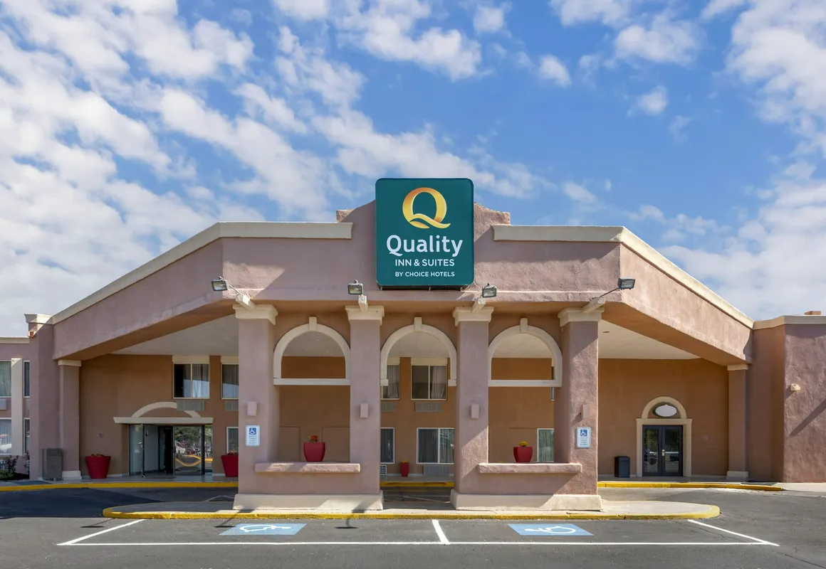 Quality Inn Alamosa hotel hero