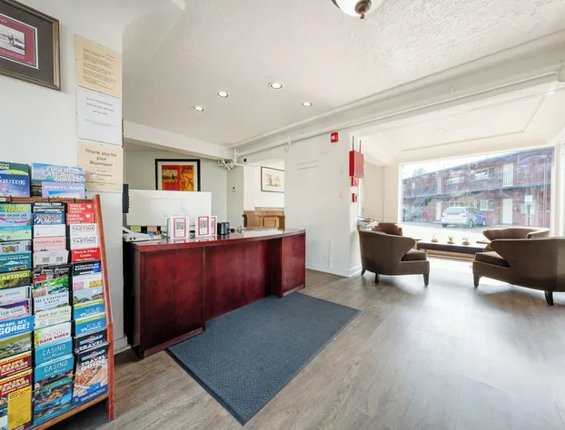 Banfield Studios By OYO Portland OR hotel detail image 2