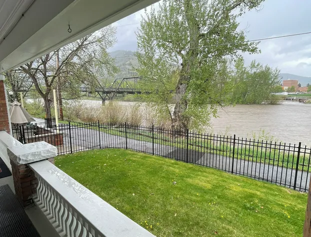 Goldsmith's Riverfront Inn hotel detail image 2