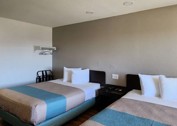 Studio 6 Webster, TX Houston - NASA Lake hotel detail image 4