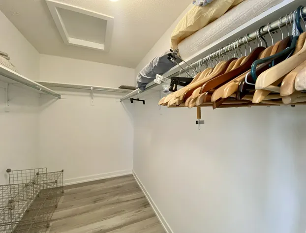 Luxurious Waterfront Retreat hotel detail image 3