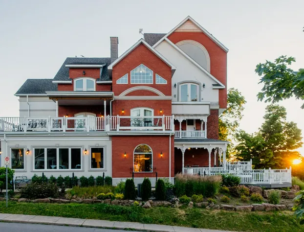 Niagara Grandview Boutique hotel hotel detail image 2