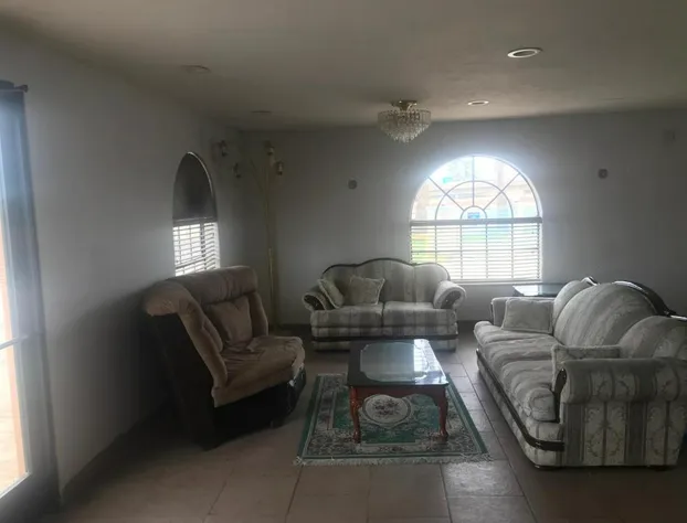 Executive Inn & Suites hotel detail image 4