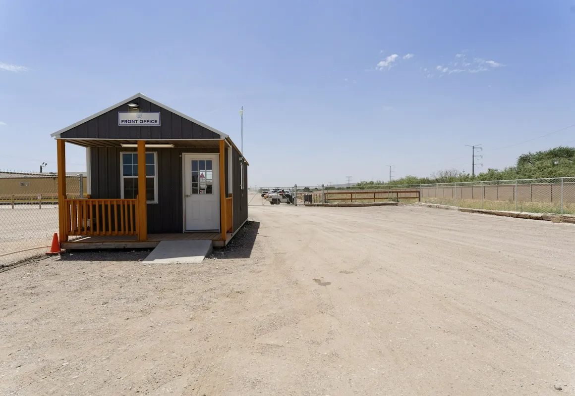 Target Hospitality - Big Spring Lodge hotel hero