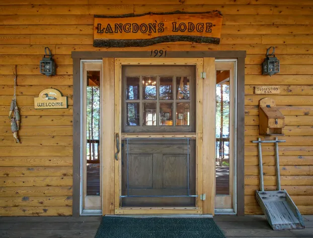 Attean Lake Lodge hotel detail image 2