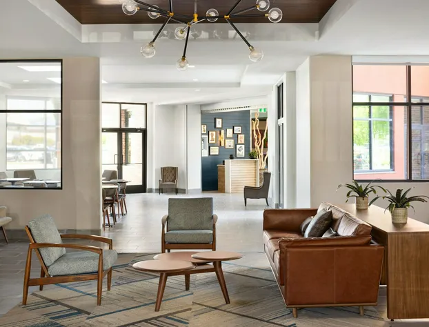 Four Points by Sheraton Penticton at the Convention Centre hotel detail image 2