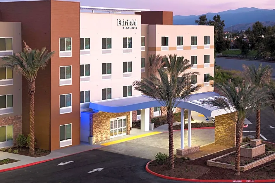Fairfield Inn by Marriott & Suites Chino hotel hero