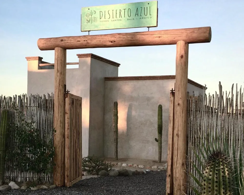Desierto Azul hotel hero