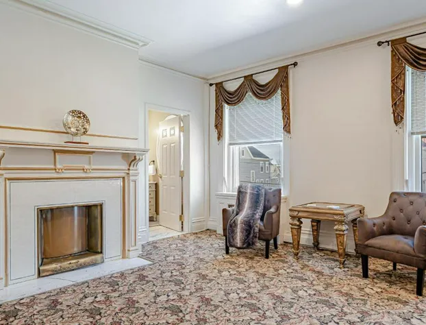 The Grandeur Estate hotel detail image 2