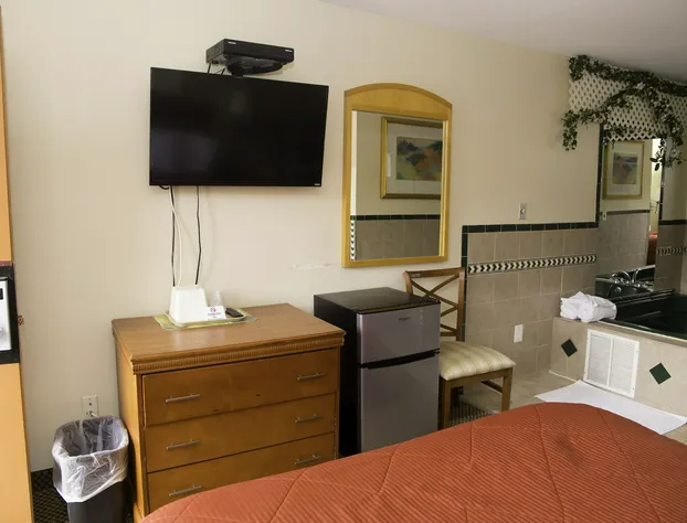 Capri inn and Suites hotel detail image 4