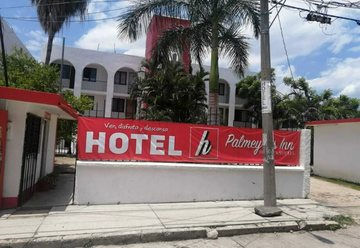 Hotel Palmeyras Inn hotel hero