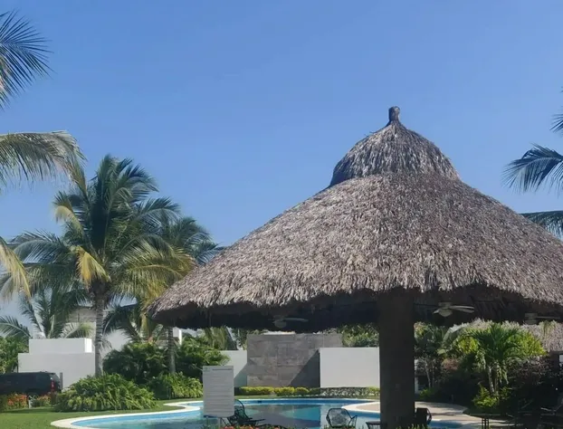 Condos Dr hotel detail image 1