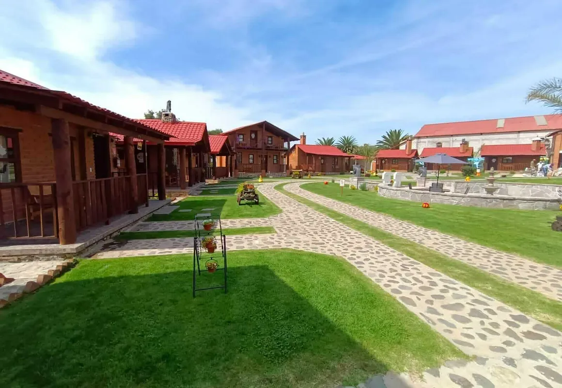 Rinconada Los Robles hotel hero