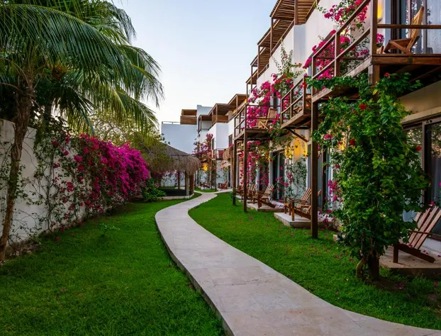 My Blue Hotel hotel detail image 2