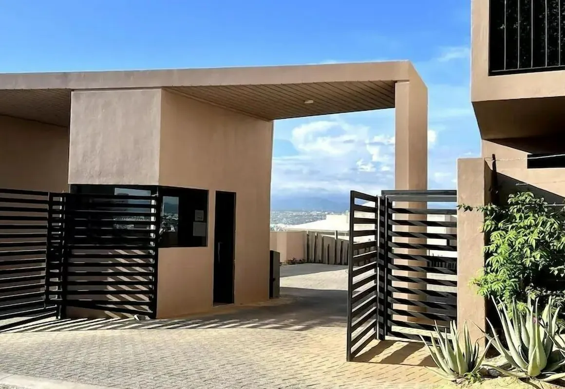 Condo Mir by TRVL2HM hotel hero