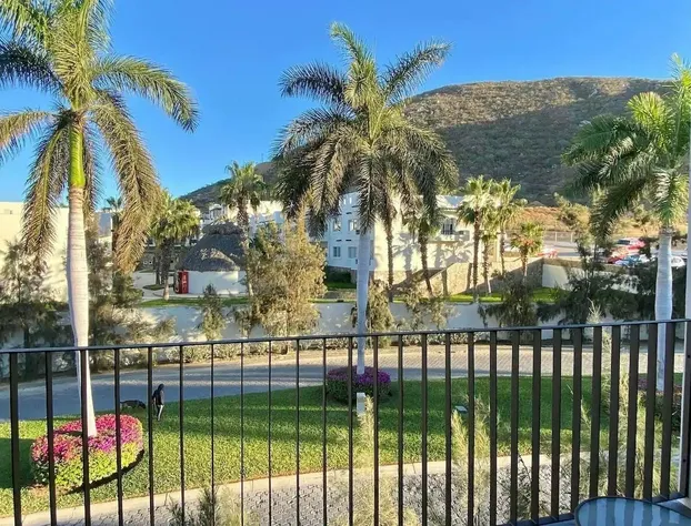 Condo Mir by TRVL2HM hotel detail image 3