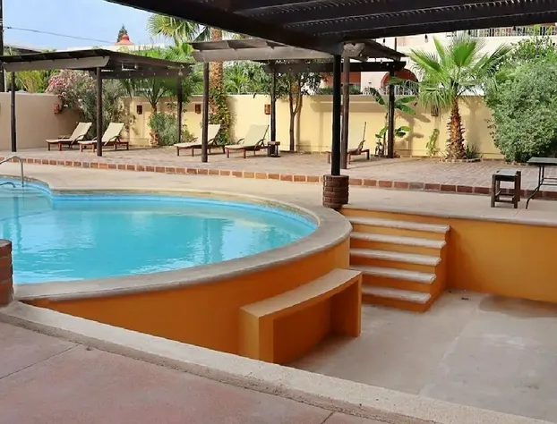 Condos HB hotel detail image 3