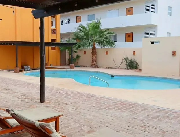 Condos HB hotel detail image 4