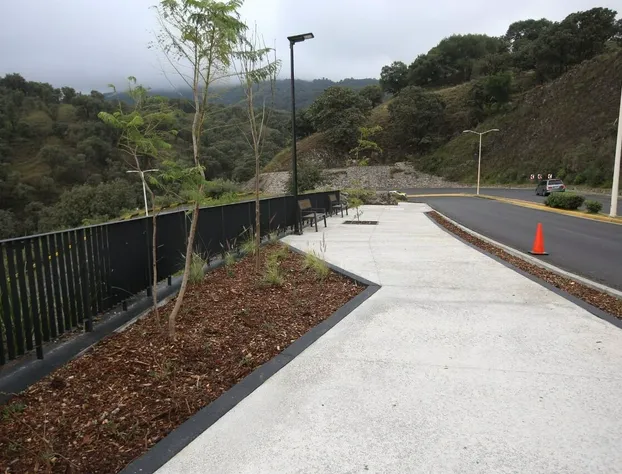 Exclusivo Bugambilias LukasaHome alberca hotel detail image 1