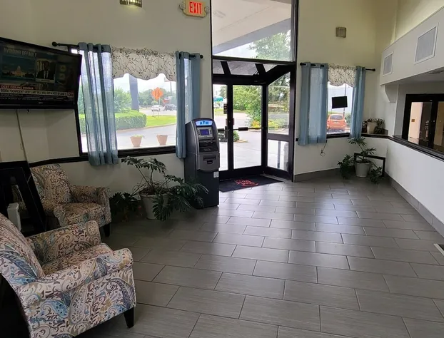 Red Roof Inn & Suites Duncan hotel detail image 2