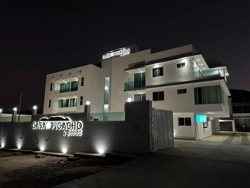 Casa Picacho hotel hero