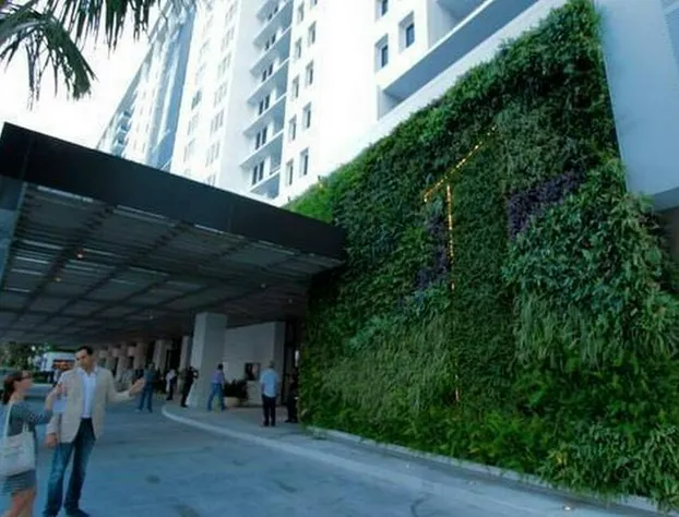 Ocean View Luxury Condo hotel detail image 2