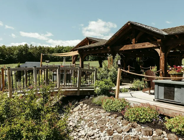 Whispering Springs Wilderness Retreat hotel detail image 3