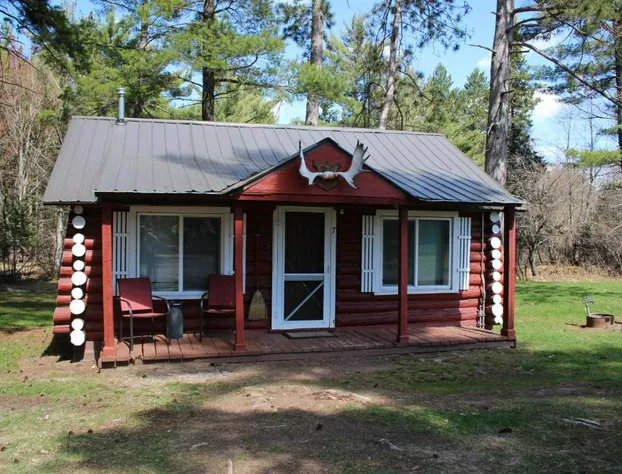Two Rivers Motel and Cabins hotel detail image 2