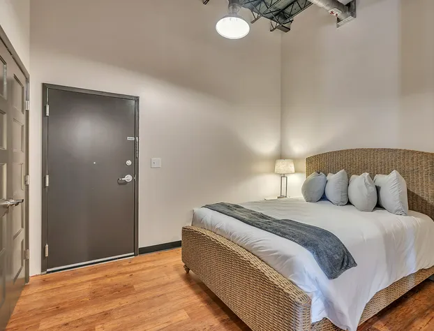 The Brewer's Lofts Above Grand Strand Brewing hotel detail image 3