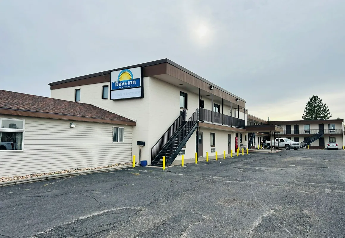 Wheatland Steamboat Inn hotel hero