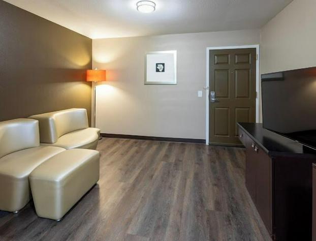 GrandStay Hotel & Suites - Waunakee hotel detail image 4