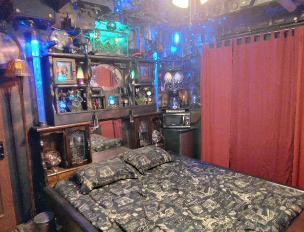 Earthovision Manor hotel detail image 3