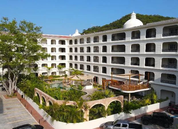 Palacio Huatulco hotel detail image 3