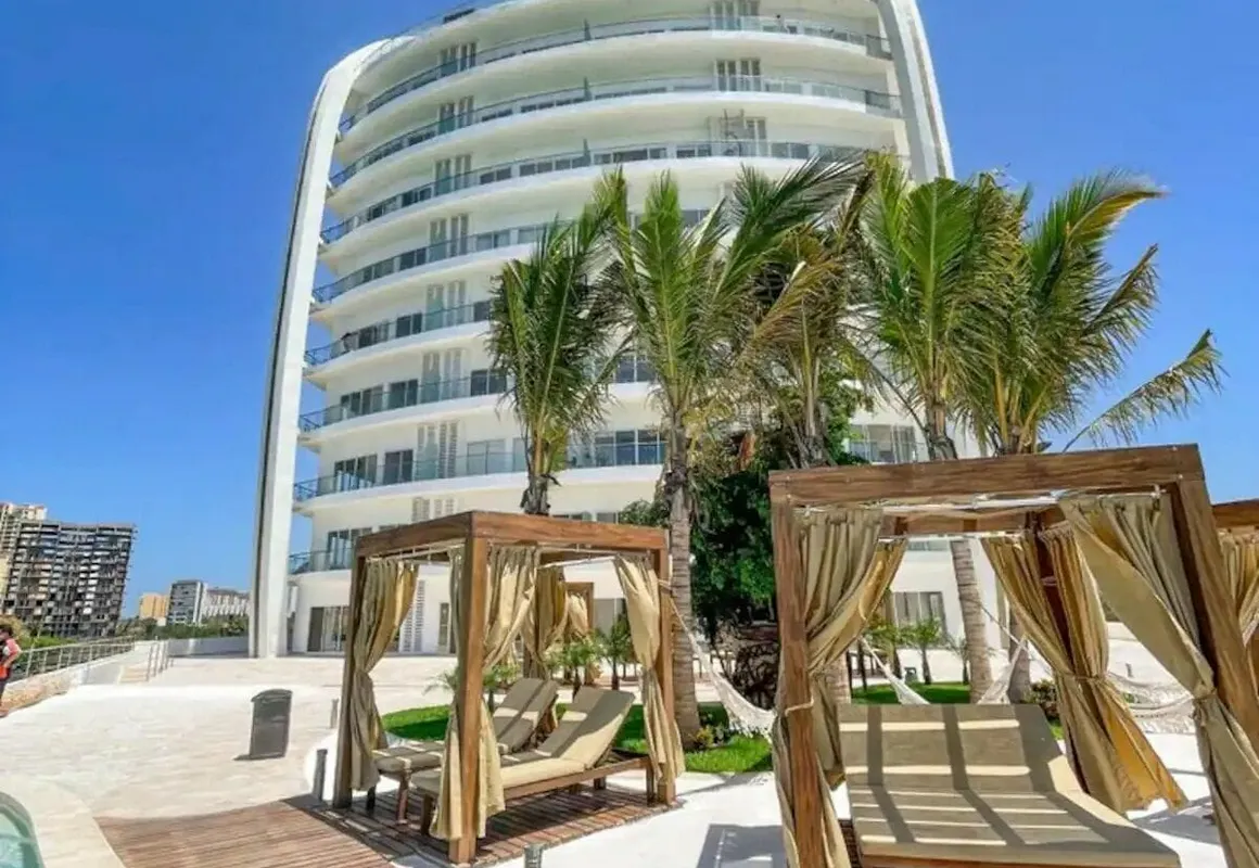 Condos Marina PP hotel hero