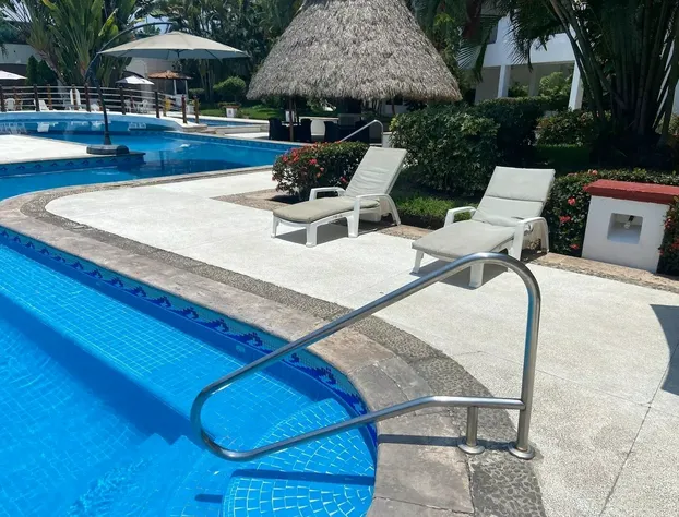 CONDO MR by TRVL2HM hotel detail image 1