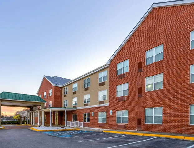 Wingate by Wyndham Waldorf/Washington DC Area hotel detail image 4