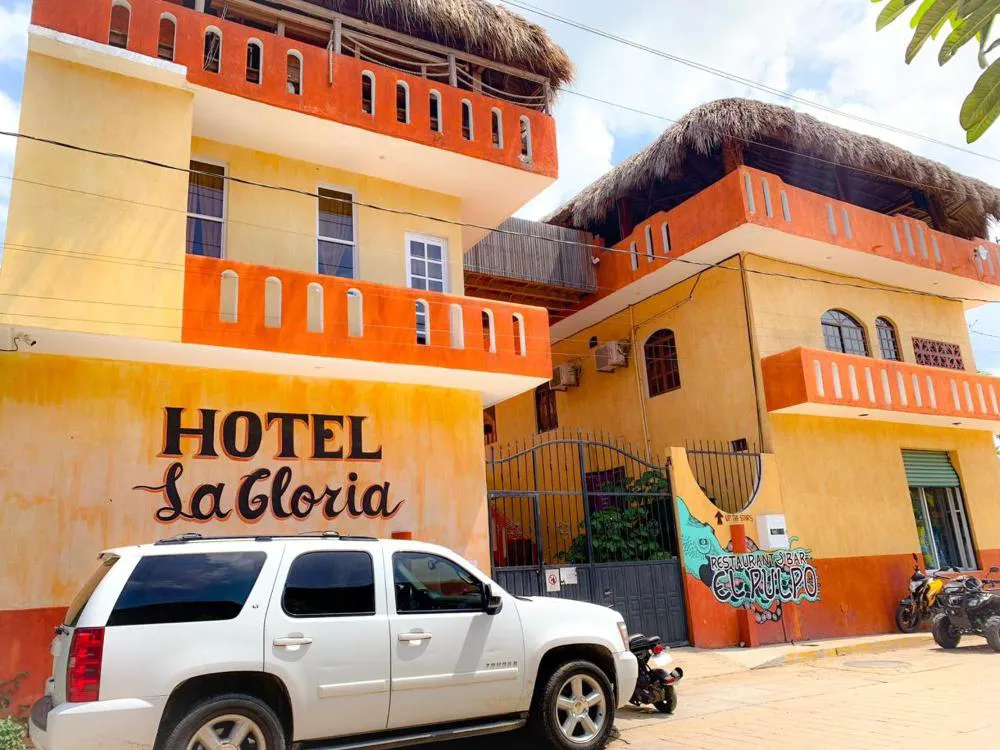 Hotel La Gloria hotel hero