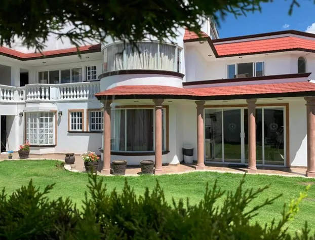 La Aurora Hotel like Home hotel detail image 1