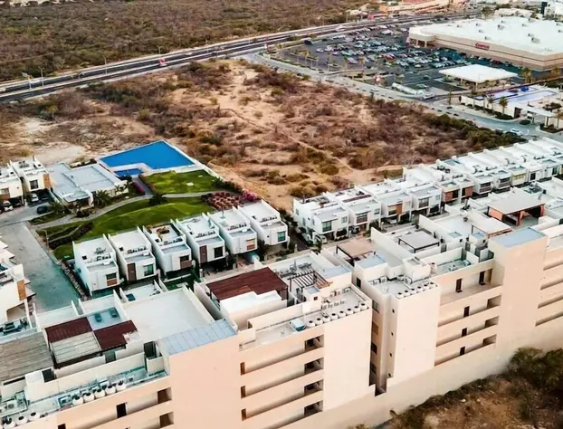 Vistas 2 hotel detail image 1