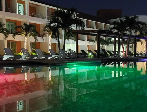 Hotel Brisa Color Esmeralda hotel detail image 1