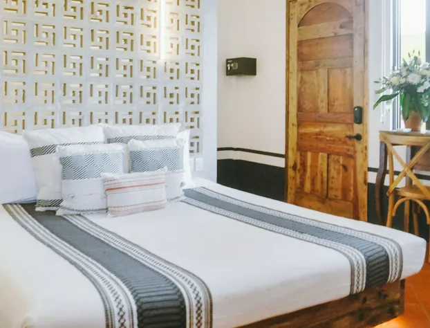 Hiphipstay - The Colonial hotel detail image 3