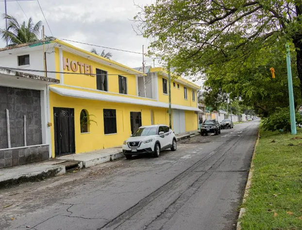 OYO Hotel Marías,Aeropuerto Internacional de Chetumal hotel detail image 4