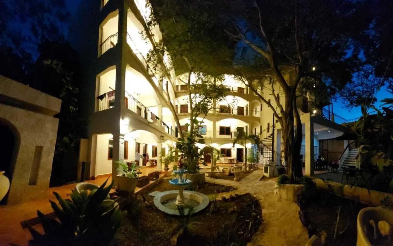 hotel y hostal nojoch che hotel hero