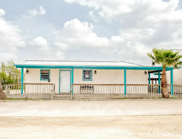 Captain Quarters Motel hotel detail image 1