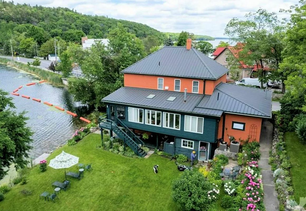 Upper Rideau Bed & Breakfast hotel hero