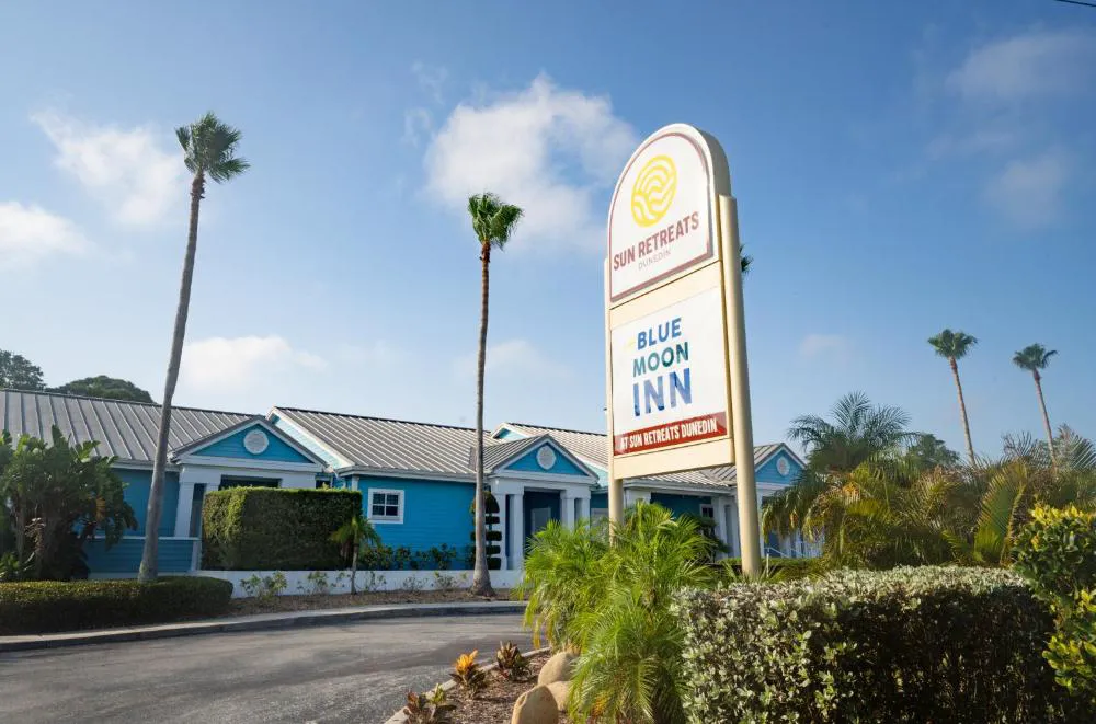 Sun Retreats Dunedin hotel hero