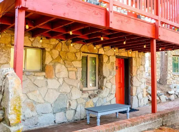 Sherwood Arms Motel hotel detail image 1