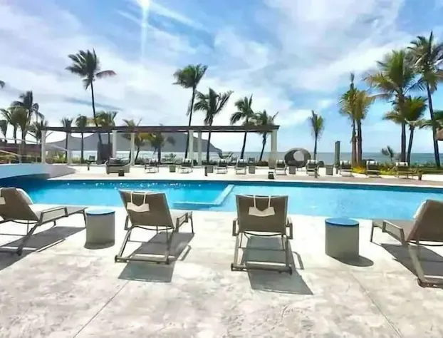 Condos CAM hotel detail image 3