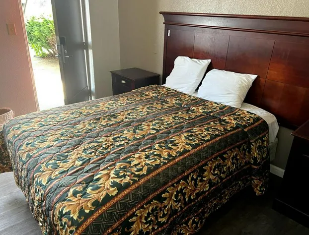 Budget Plaza Motel hotel detail image 4